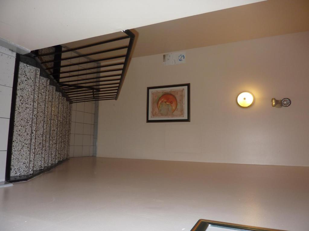 Hotel Viger Монреал Екстериор снимка